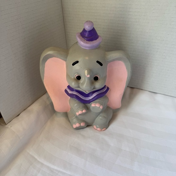 Vintage Dumbo Elephant Ceramic Figure from Walt Disney Productions - Picture 4 of 8
